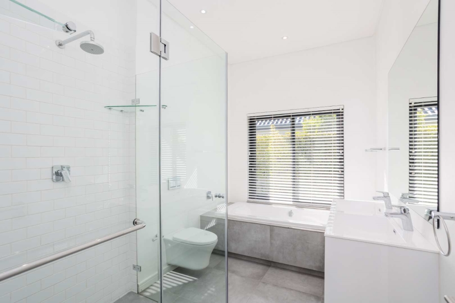 To Let 4 Bedroom Property for Rent in Val De Vie Estate Western Cape